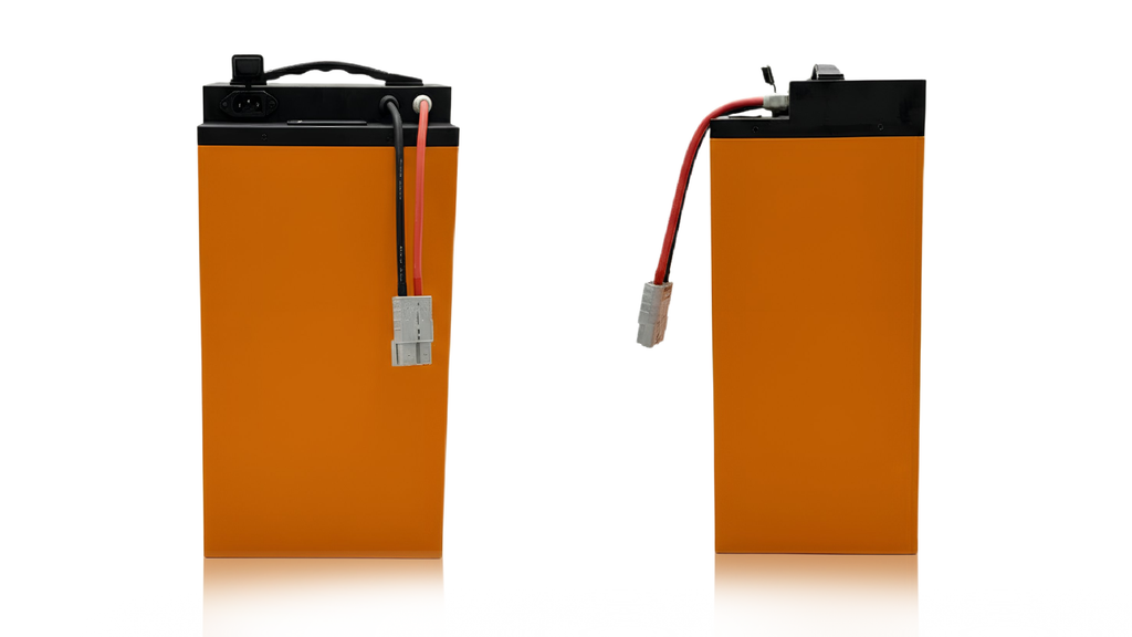 DCV Aurora | Natrium-Ionen-Batteriesystem für extreme Klimabedingungen (48 V 26 Ah + 1500 W Wechselrichter)